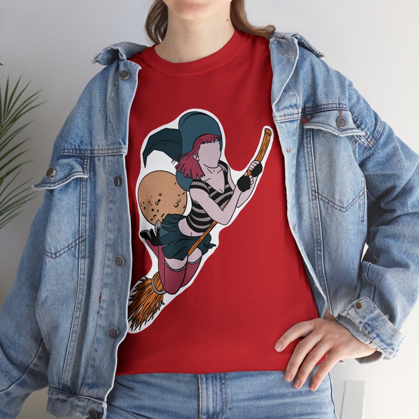 Pin-up T-shirt Featuring Kiki, the witch